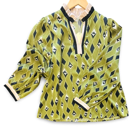 "Charm" Diamond Blouse - The Katie Grace Boutique