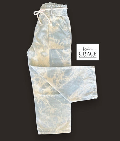 "Amber" Cropped  Wide Leg Jeans - The Katie Grace Boutique